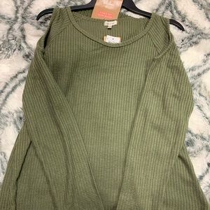 Knit Pullover Top with Cutout shoulder sleeve